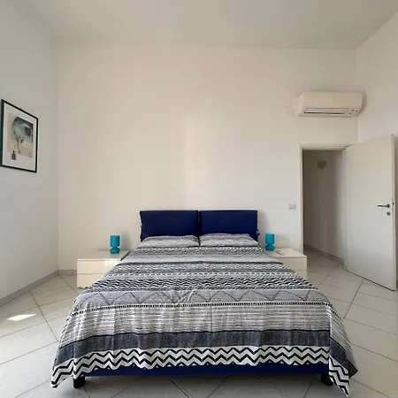 아파트 In Argentina *